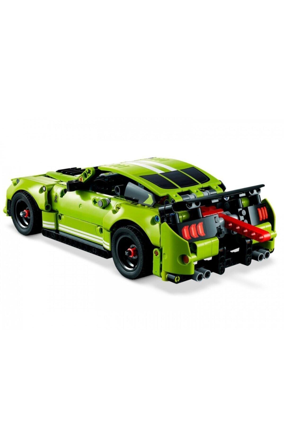 تکنیک ۴۲۱۳۸ – موستانگ شلبی GT500، ۵۴۴ قطعه، بالای ۹ سال