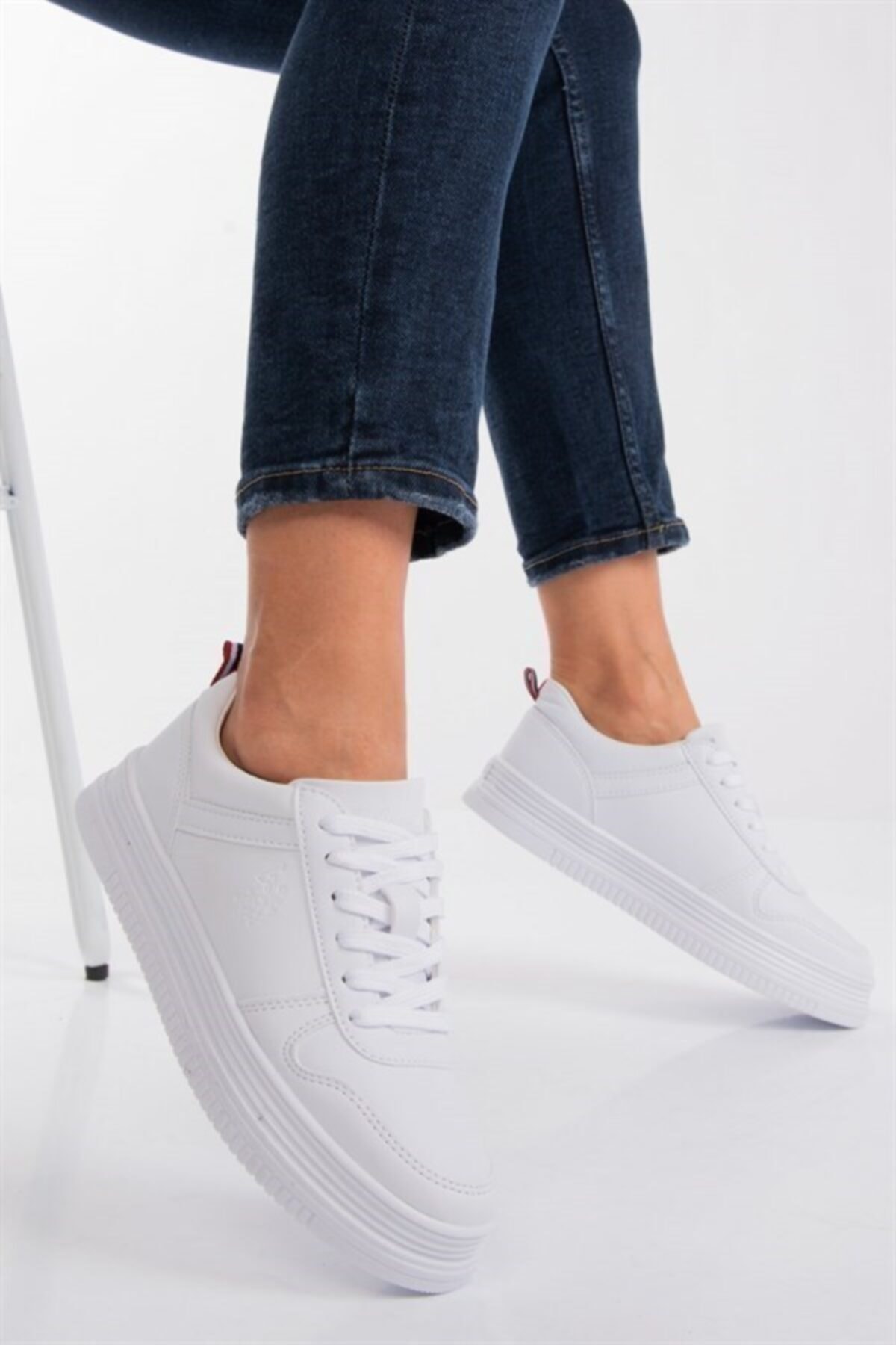 یو اس پولو کفش کتانی زنانه سفید سوری V18