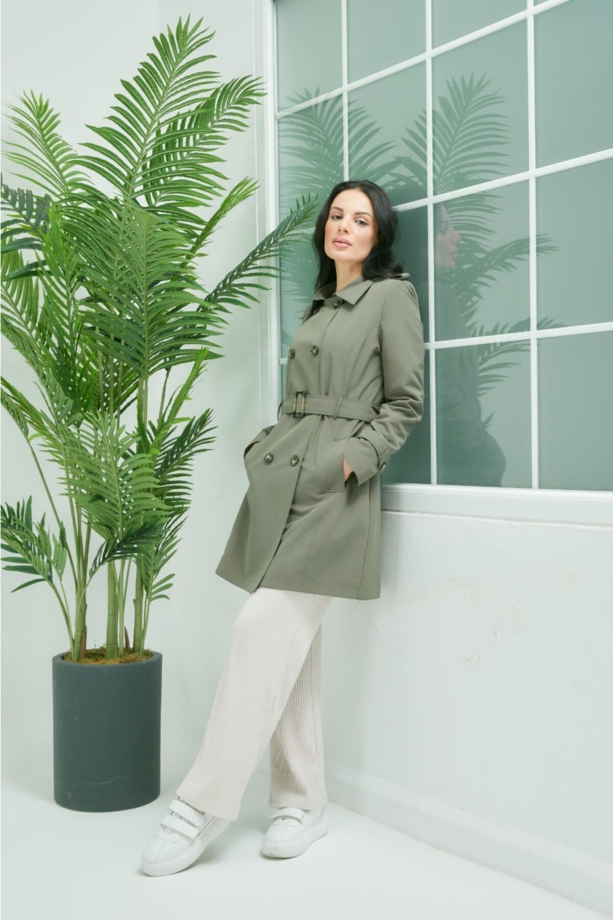 Wazze-Bar Button Closure Trench Coat 7