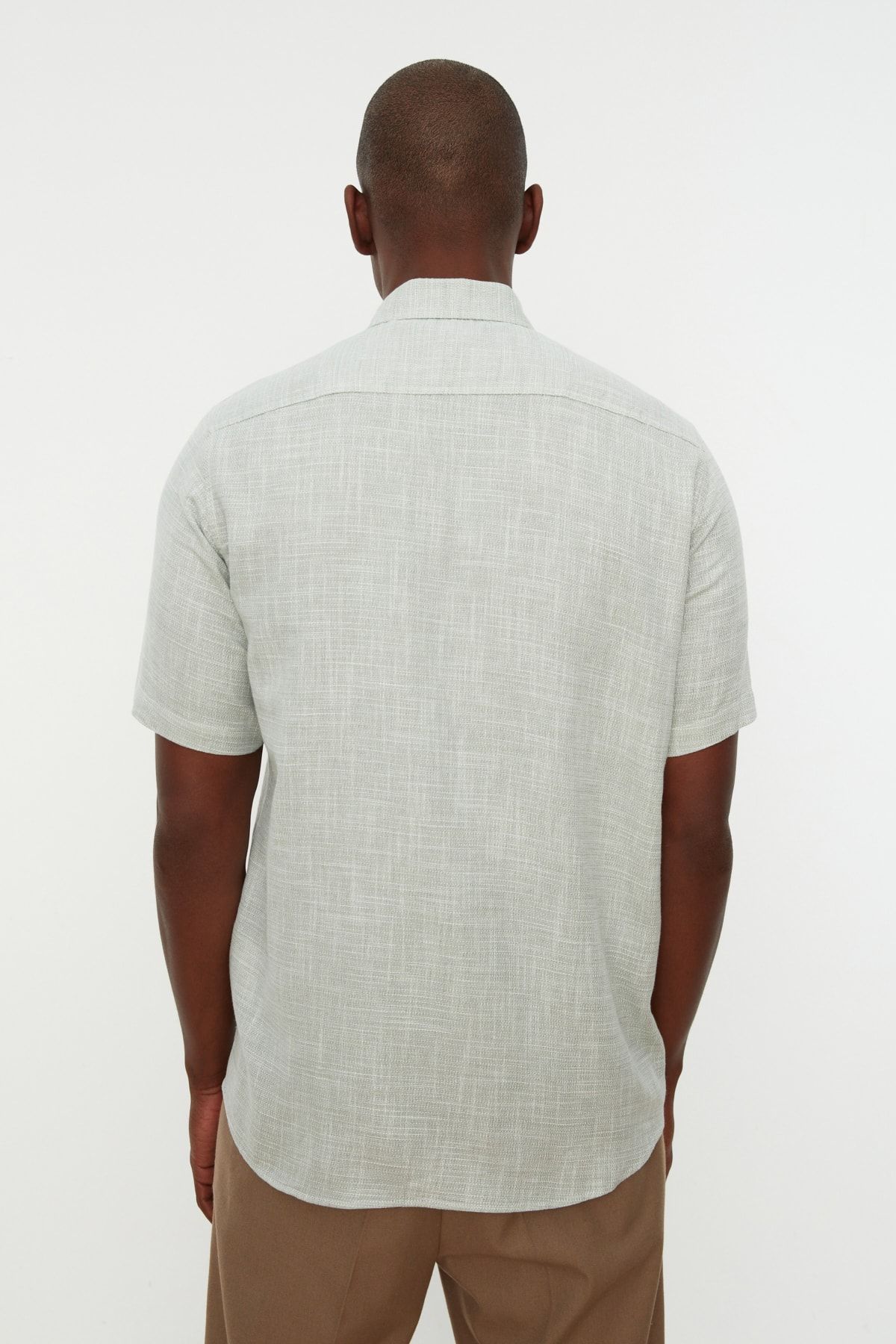 Trendyol Collection-Hemd mit Stroh-Leinen-Struktur – Khaki, Regular Fit, Hemdkragen, doppelte Taschenabdeckung TMNSS22GO0044 5