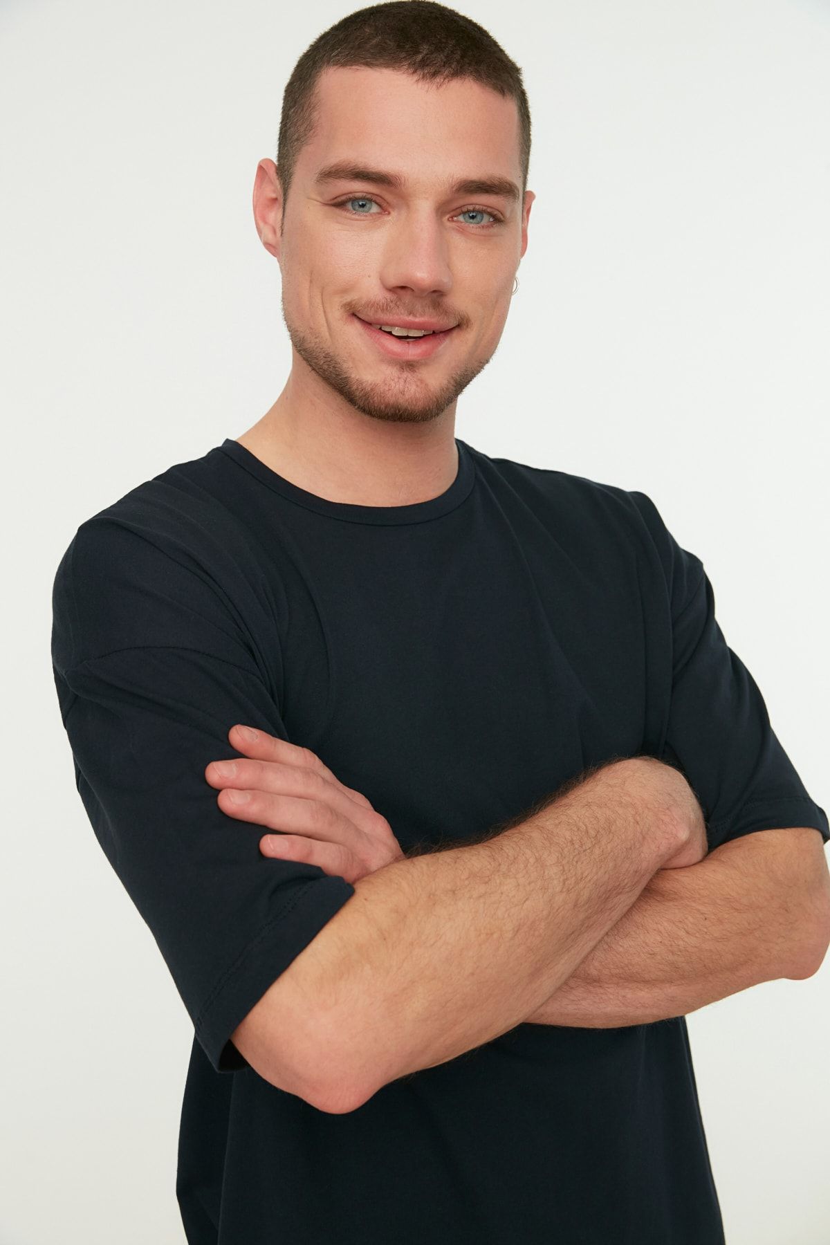 Trendyol Collection-Námořnicky modré oversize bavlněné tričko s potiskem – TMNSS22TS0566 8