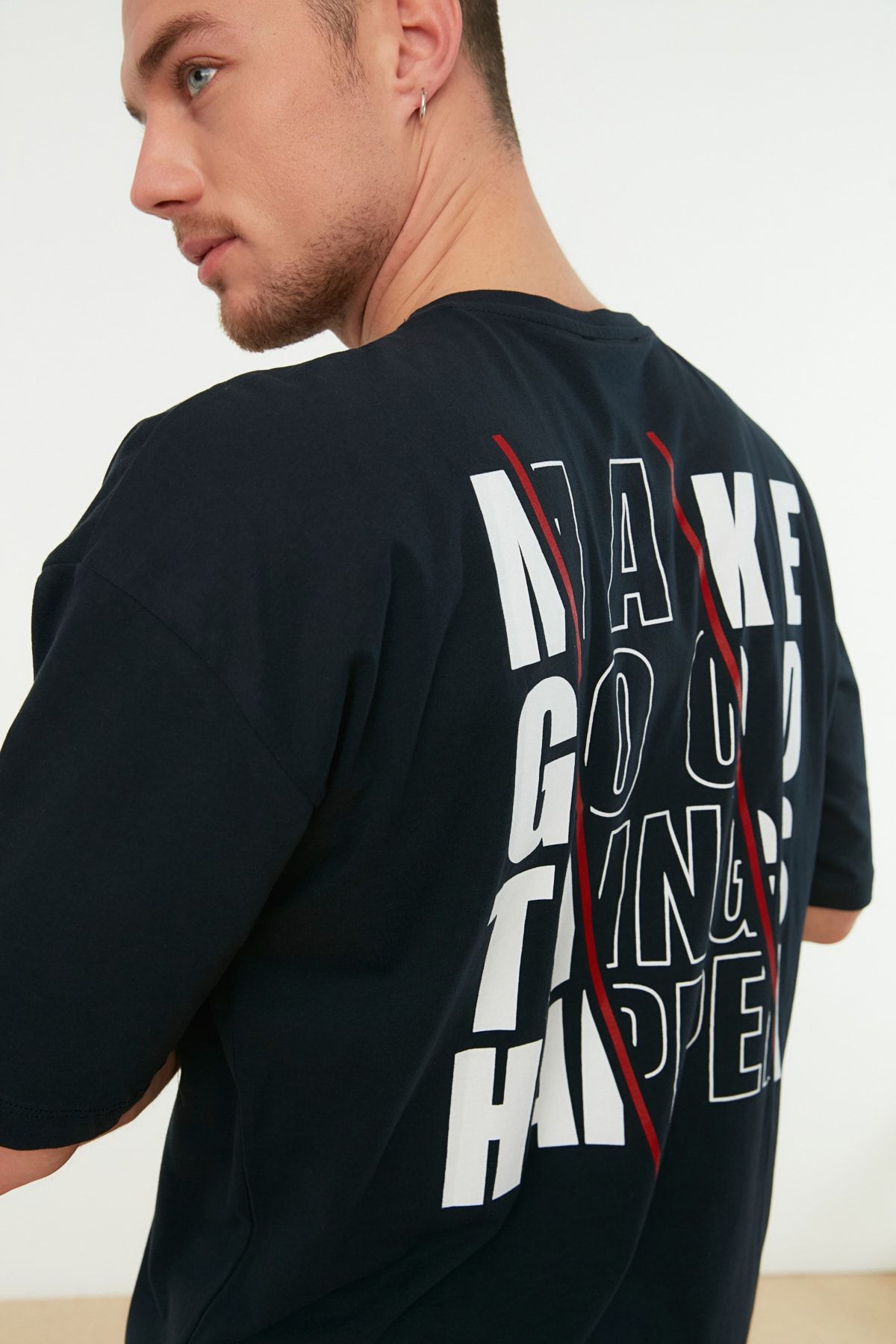 Trendyol Collection-Námořnicky modré oversize bavlněné tričko s potiskem – TMNSS22TS0566 9