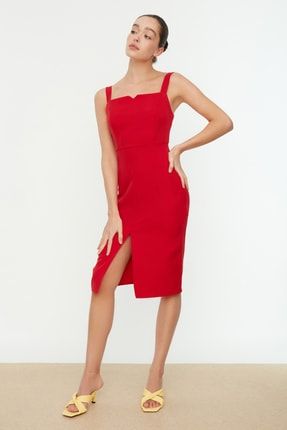 Kırmızı Yırtmaçlı Elbise TWOSS19BB0216