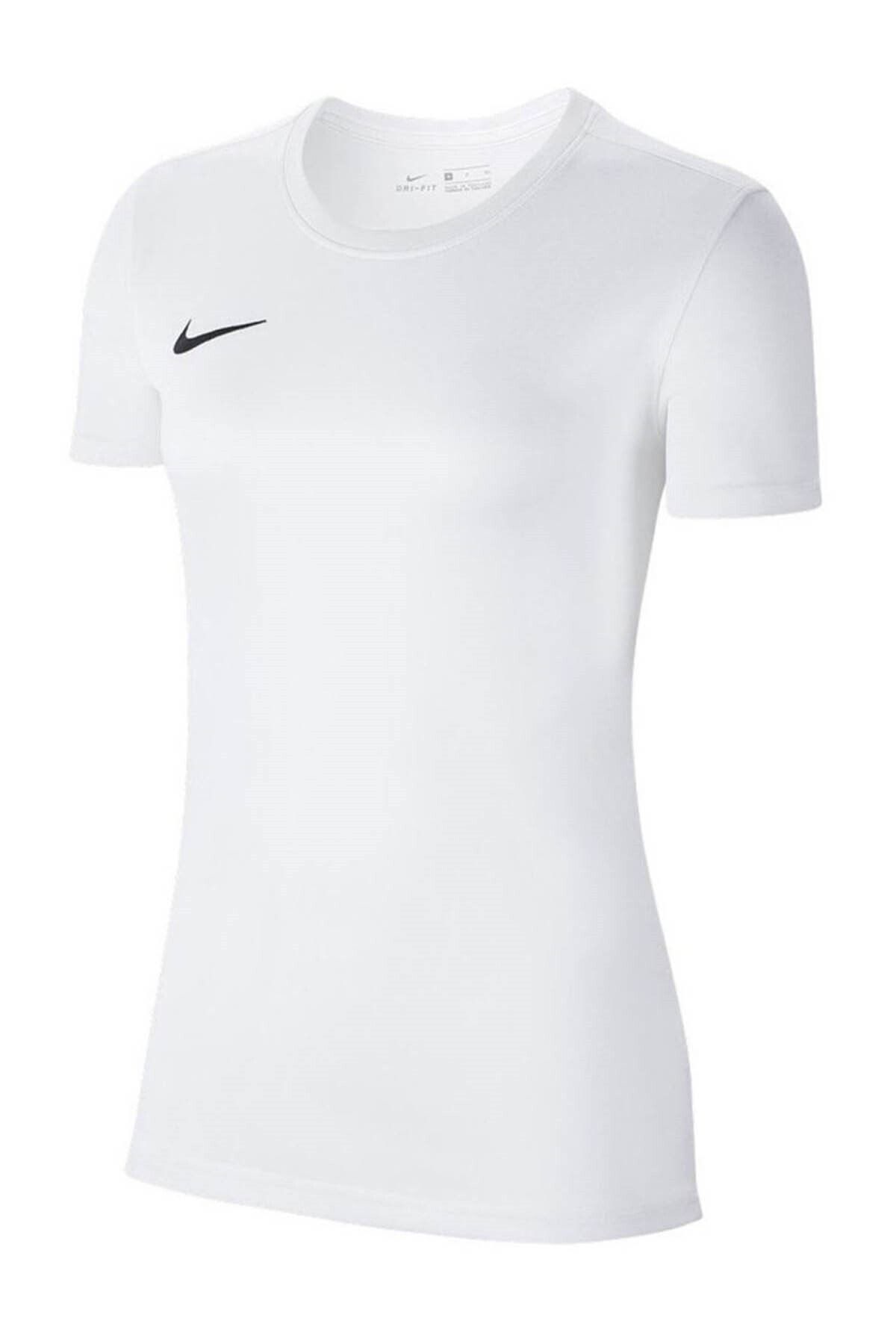 Womens white store nike shirt