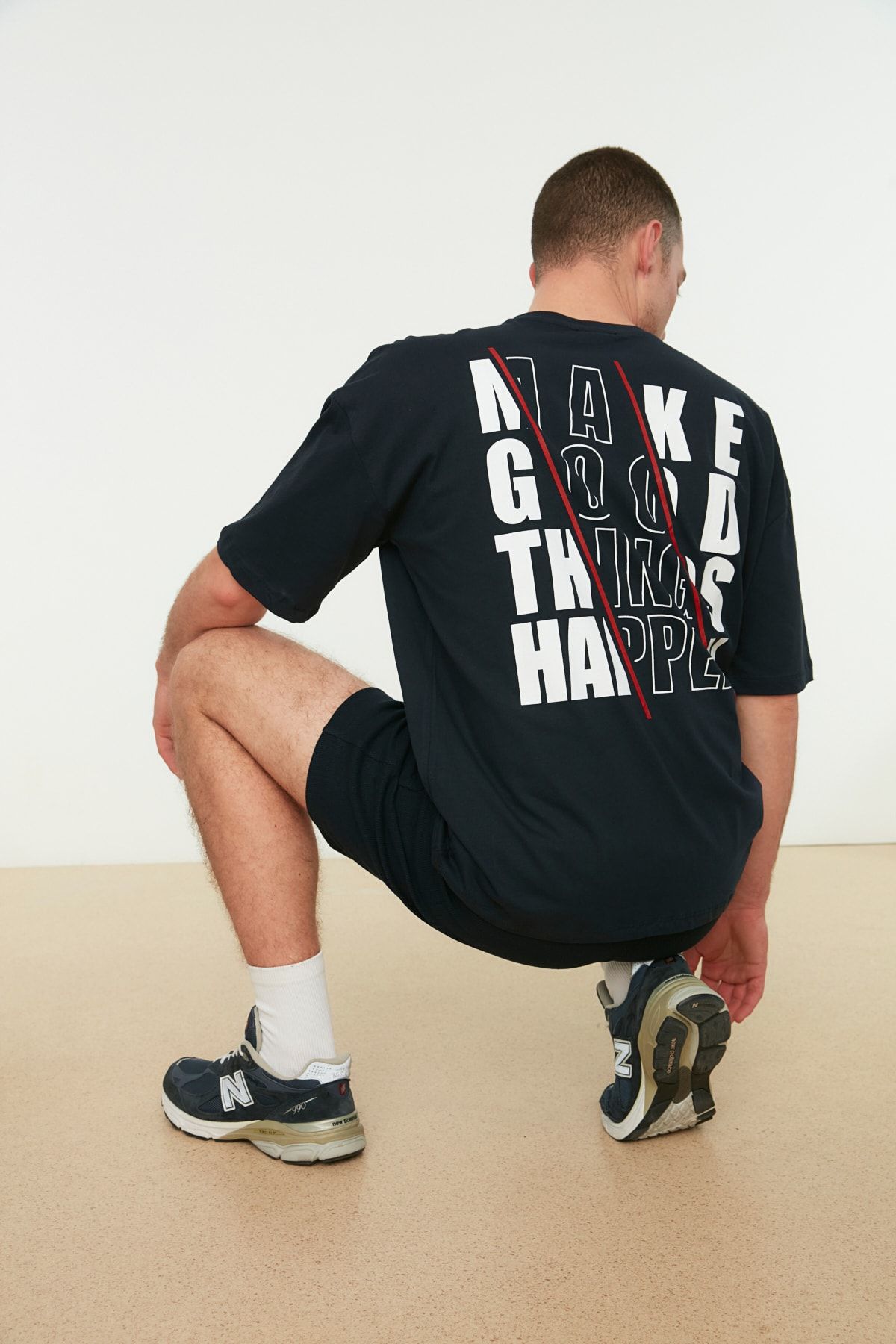 Trendyol Collection-Námořnicky modré oversize bavlněné tričko s potiskem – TMNSS22TS0566 10