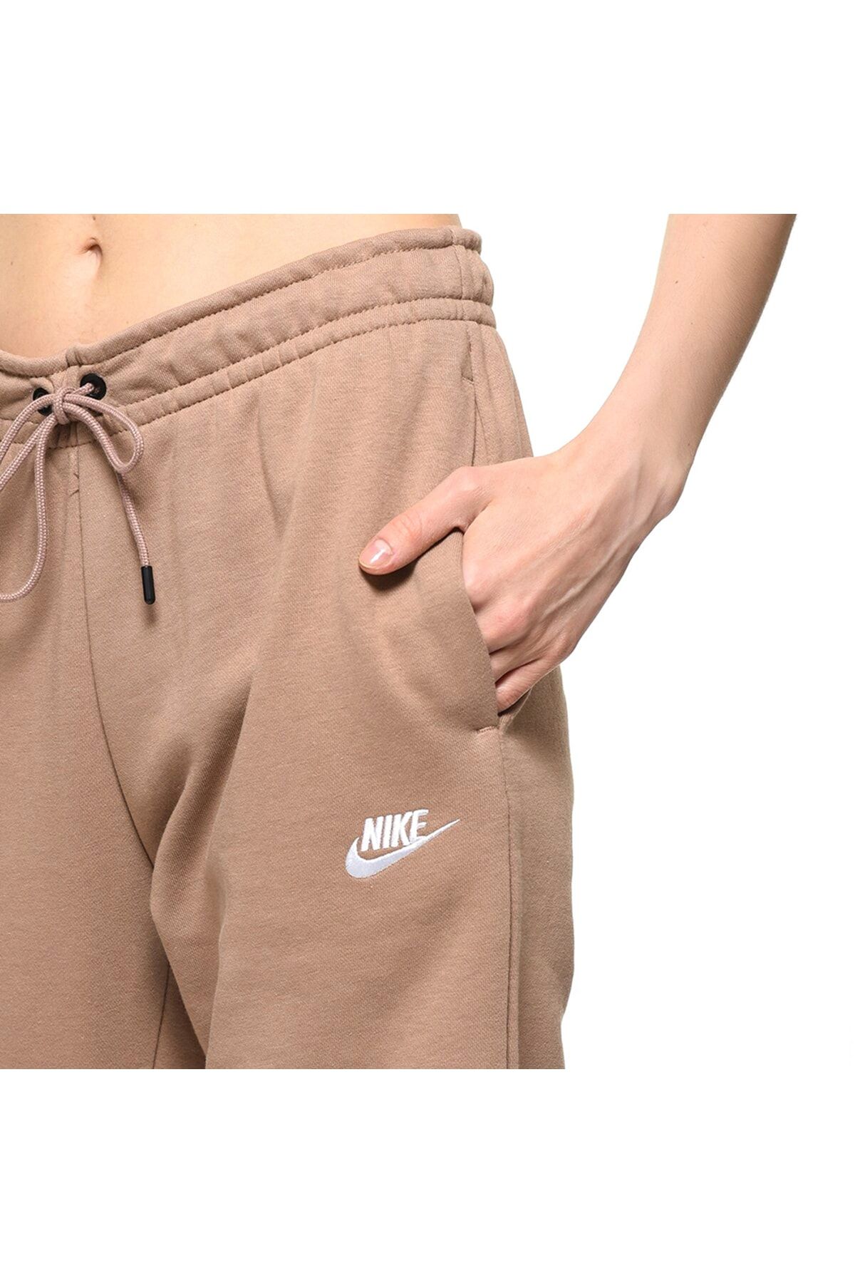 Nike sweatsuit shorts discount