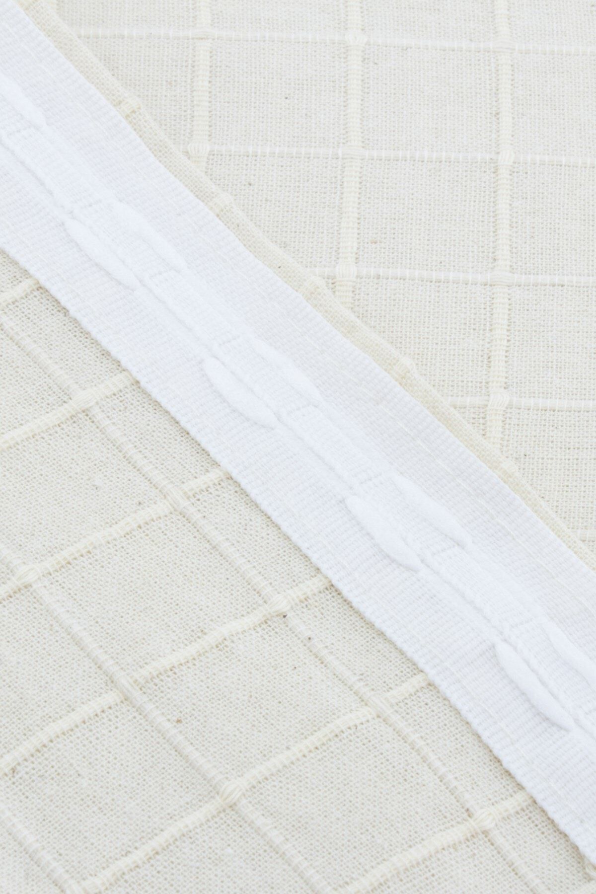 Bedinn-Perdeau Natural 300x185 Cm Liliac Cusă în Cruce 4