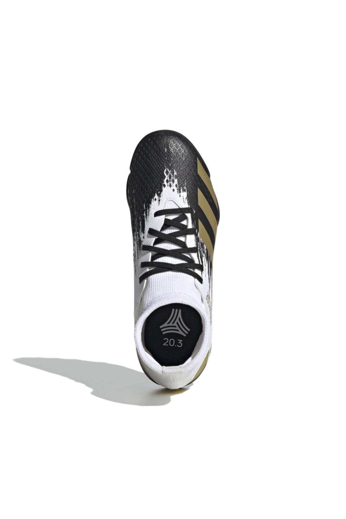 predator mutator 20.3 pasto sintético