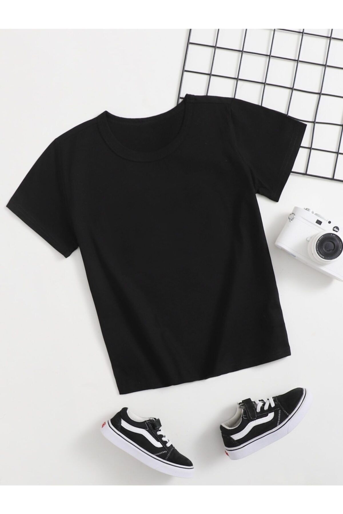 Plain black t shirt tumblr sales