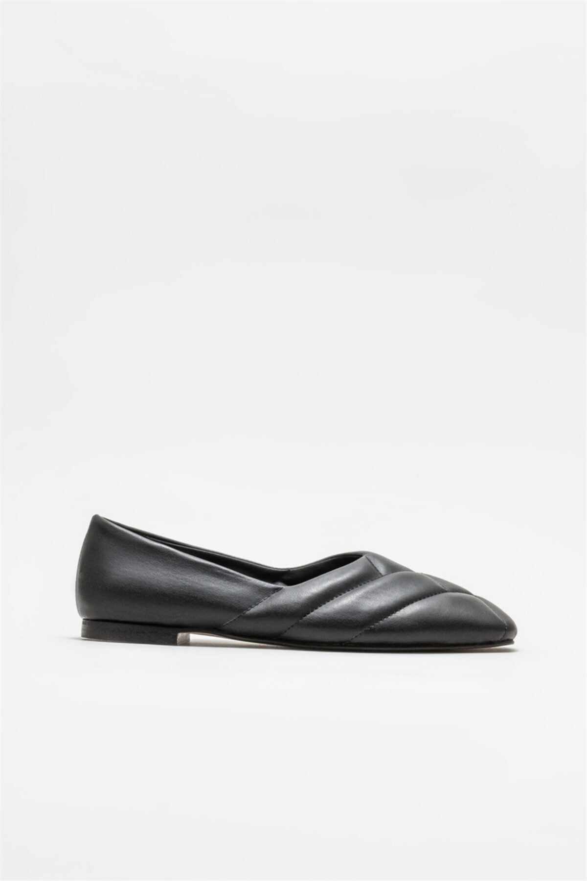 Elle Shoes Siyah Kadın Babet