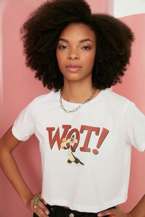 Beyaz Looney Tunes Lisanslı Crop Örme T-Shirt TWOSS22TS0353