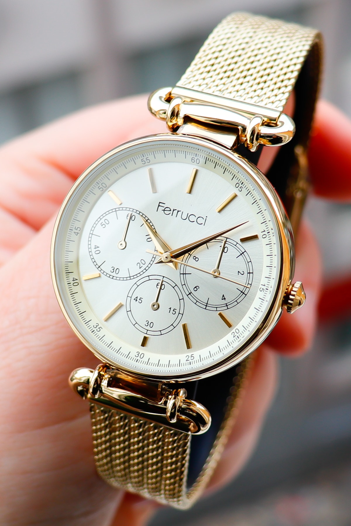 ساعت مچی زنانه فلز و نقره ای با رگه های طلایی رنگ فروچی Ferrucci (برند ترکیه)
