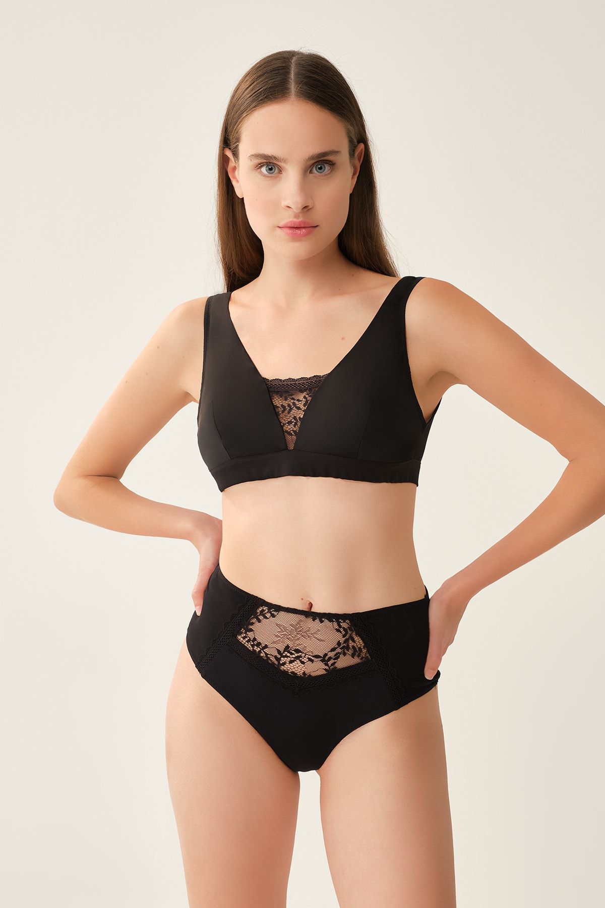 Dagi-Tanga mit hoher Taille 12