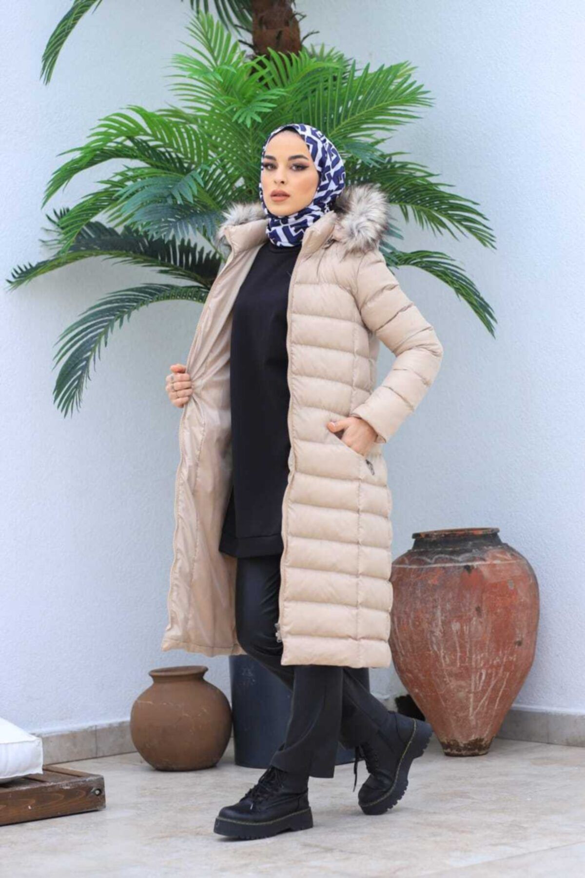 Kadın Uzun Dolgulu Siyah Şişme Mont