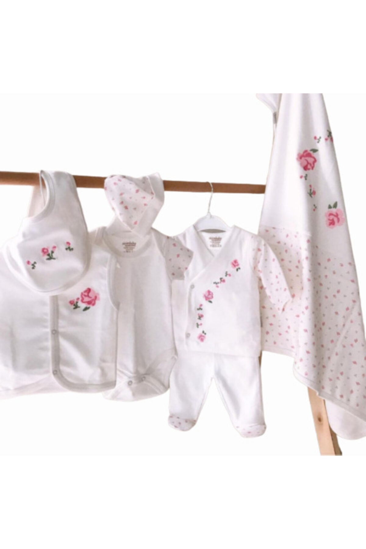 Ciccim Baby Yeni Koleksiyon Kız Bebek Kaneviçe Işlemeli 10'lu Hastane Çıkışı Seti 1004444