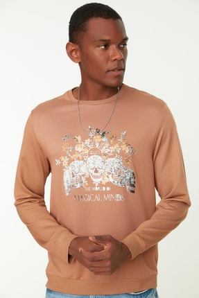TRENDYOL MAN Kahverengi Erkek Regular Fit Bisiklet Yaka Baskılı Sweatshirt TMNAW22SW1311