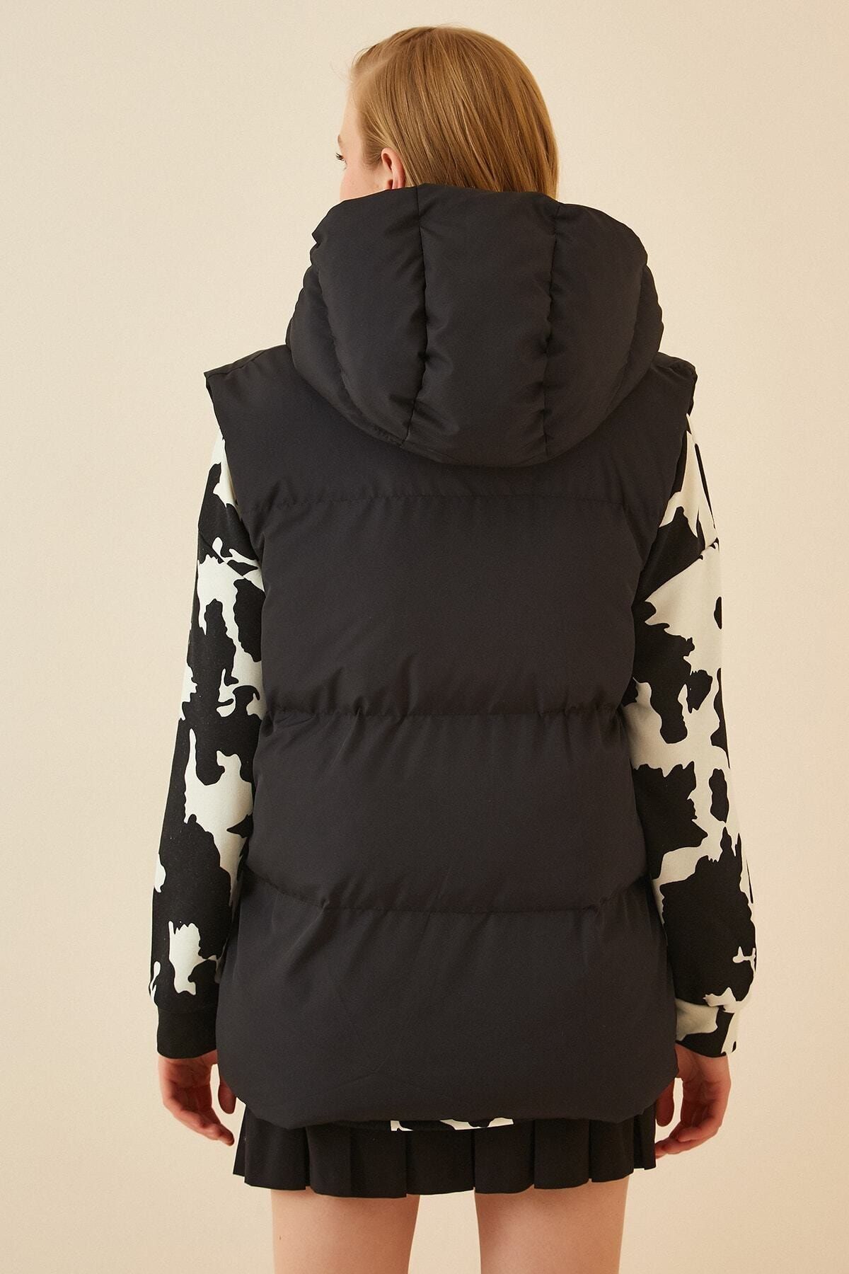 Happiness İstanbul-Schwarze, übergroße Pufferweste mit Kapuze für Damen MK00176 8