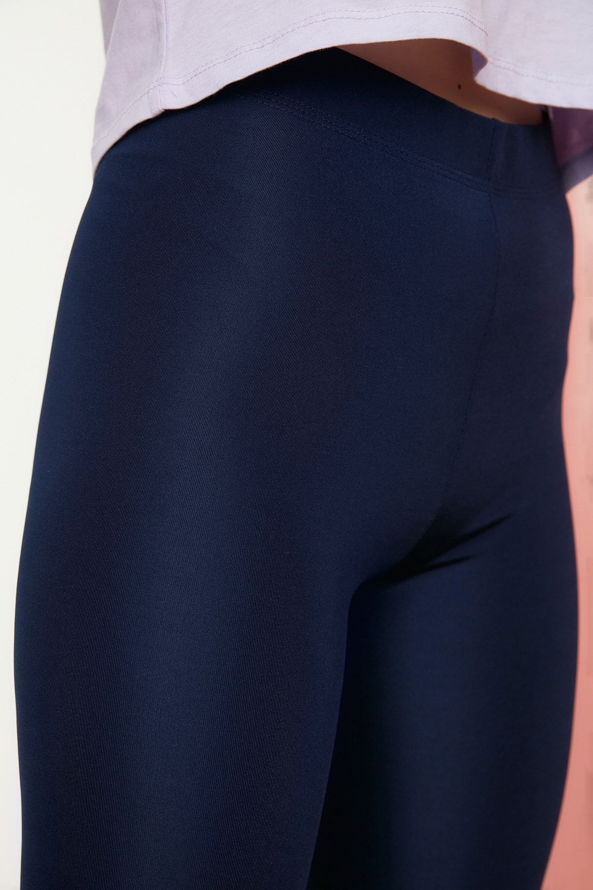 Dark blue workout leggings 2025