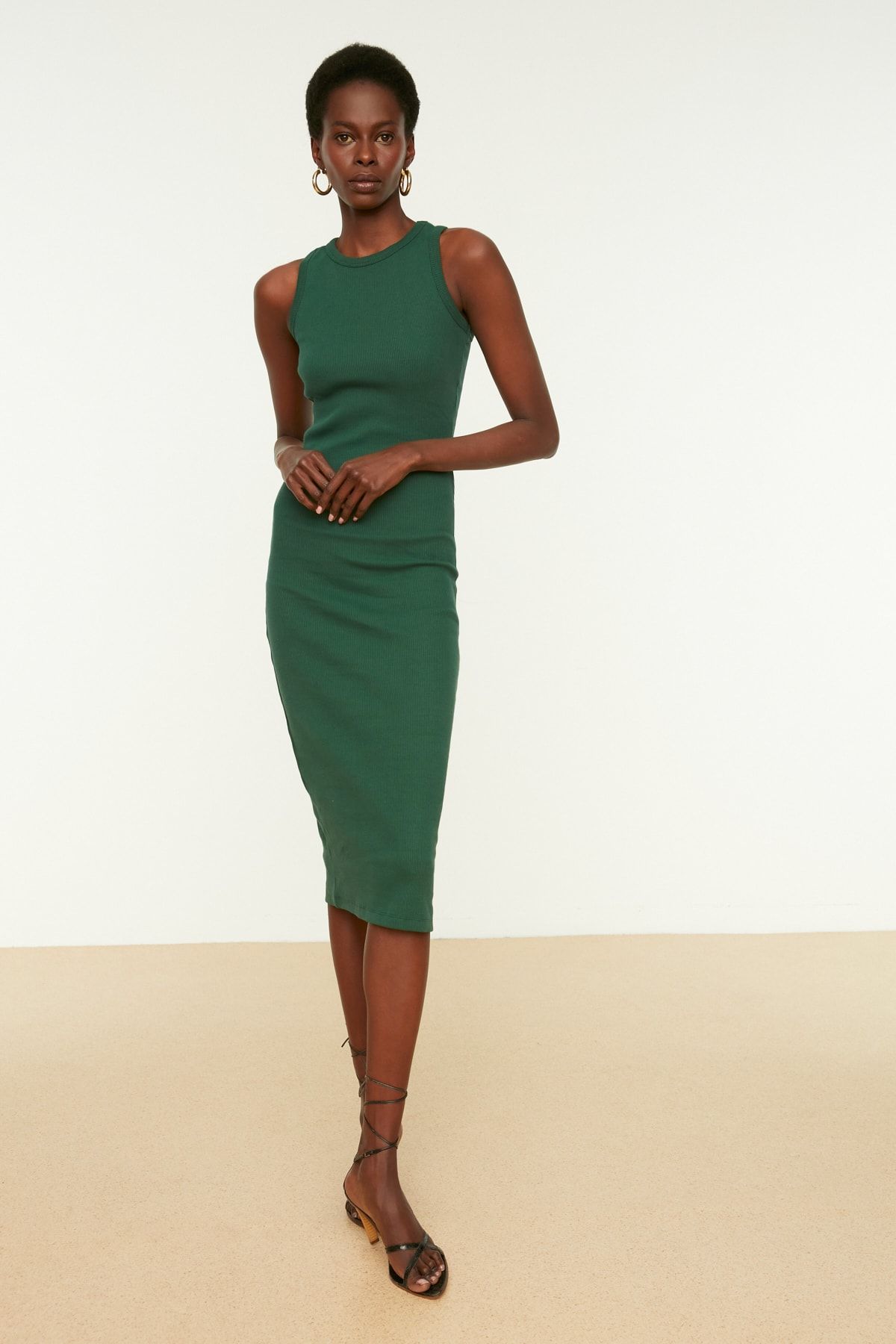 Trendyol Collection Dark Green Ribbed Bodycone/Fitted Crew Neck Stretchy Midi Knitted Pencil Dress TWOSS22EL1575