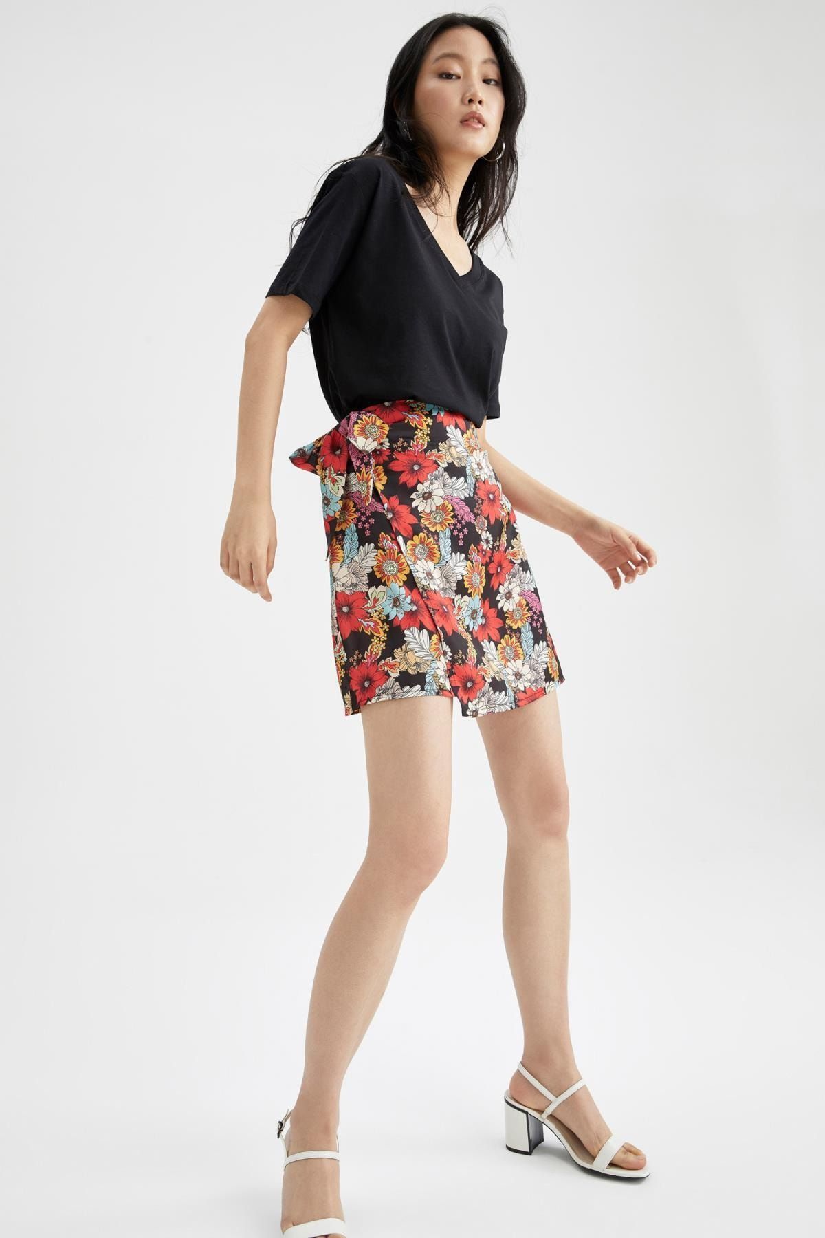Floral satin mini skirt store