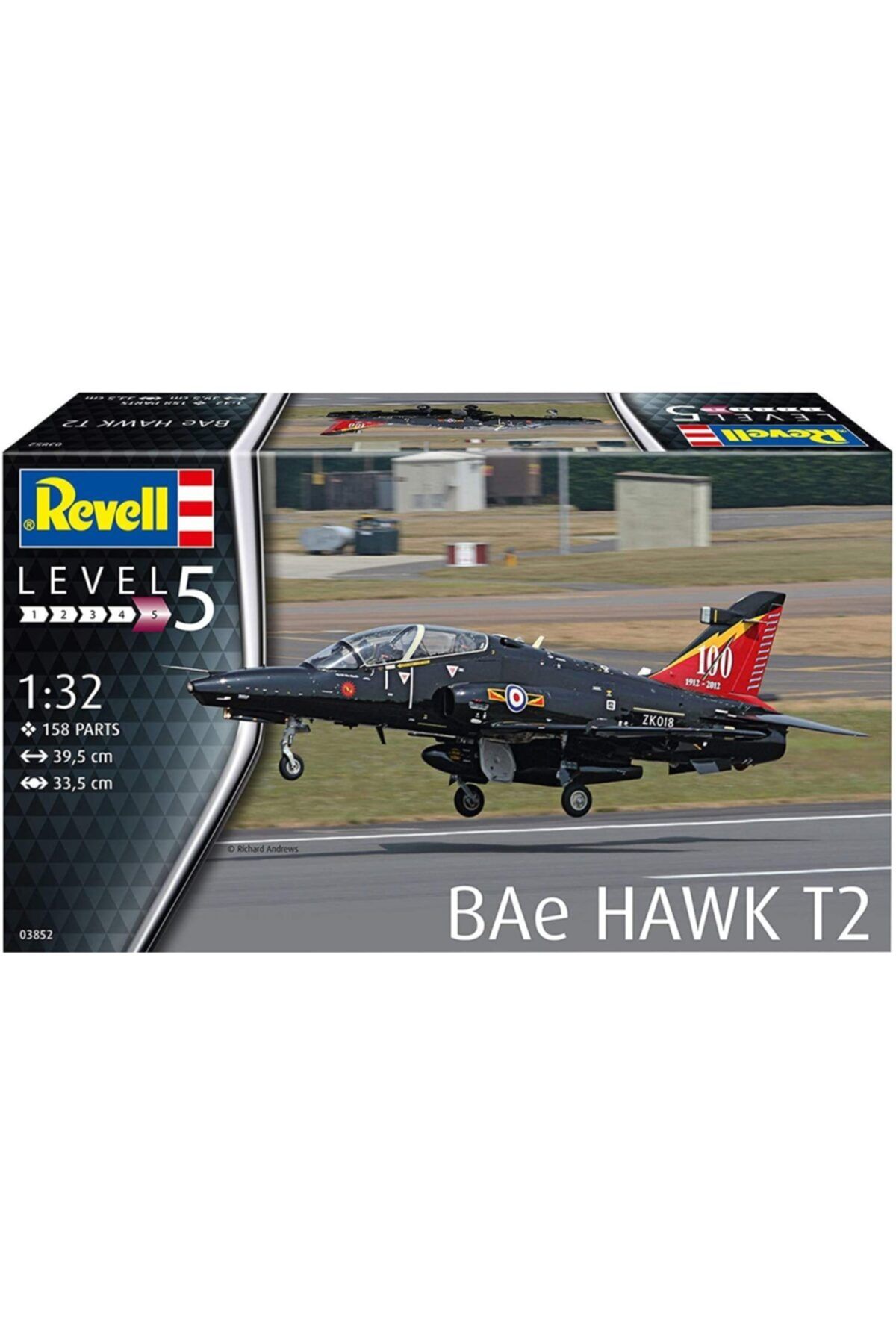 REVELL Bae Hawk T2 - 1/32 3852