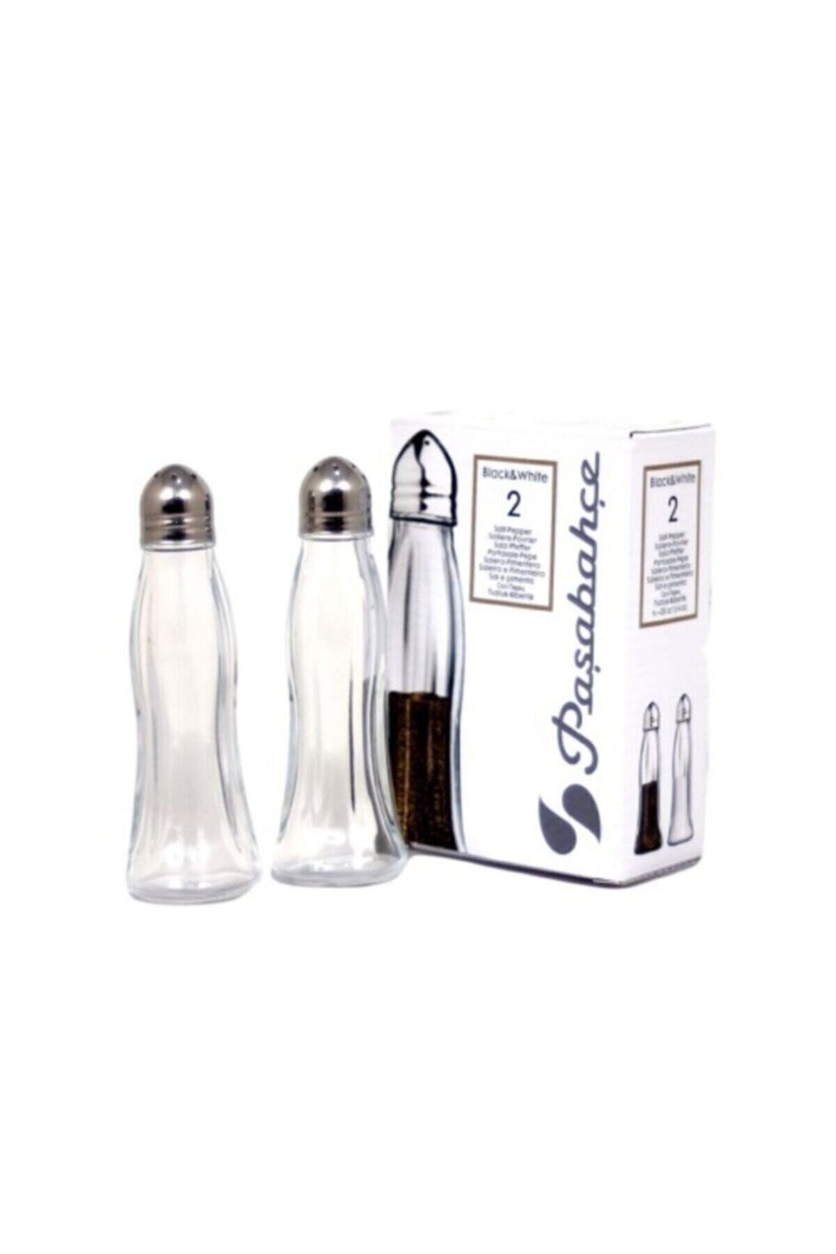 Glass salt 2025 and pepper shakers