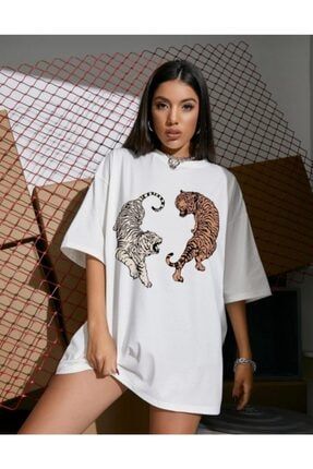 Kadın Beyaz Kaplan Baskılı Oversize T-shirt wx80wx