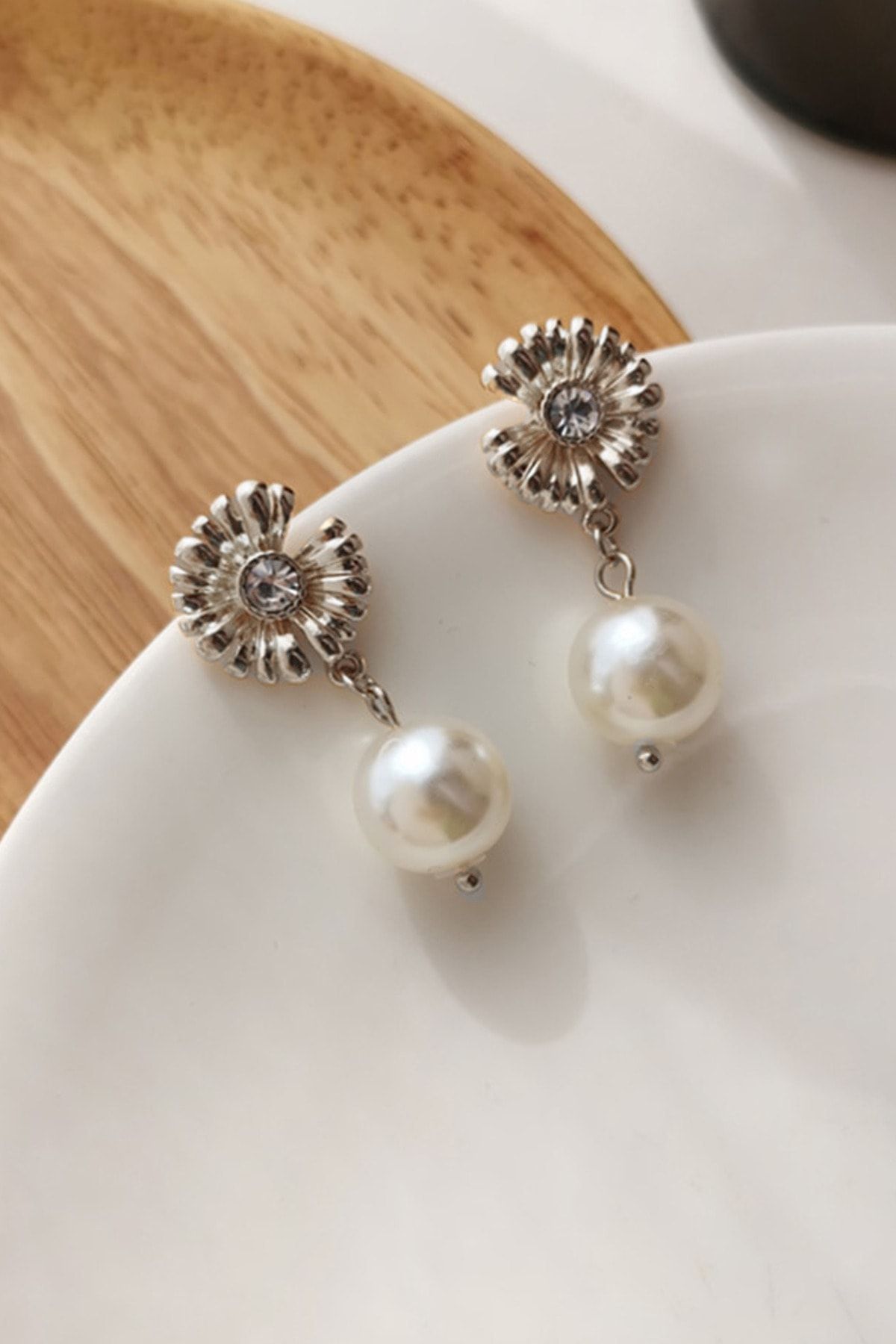 Rhodium earrings clearance