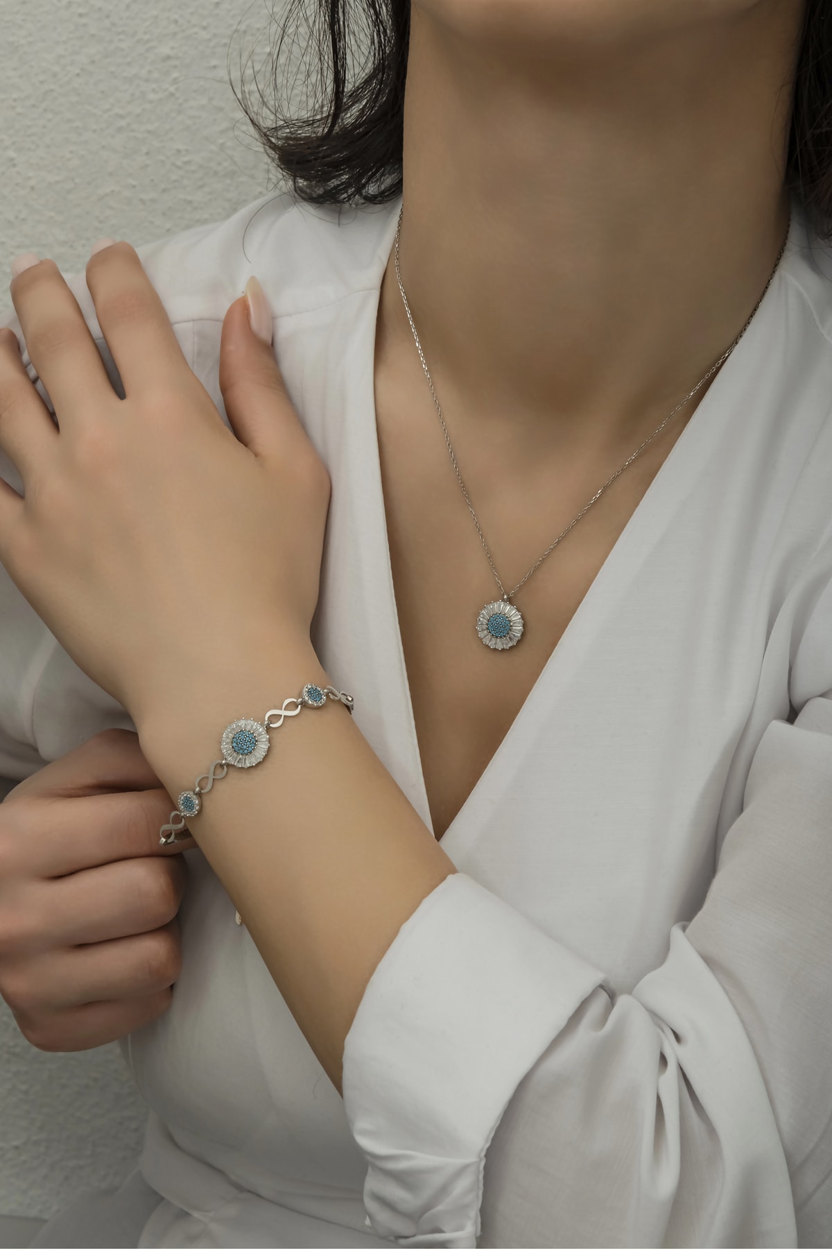 Enes Gümüş Baget Taşlı Firuze Renk Taş Işlemeli 925 Ayar Gümüş Kolye Ve Bileklik Kombin