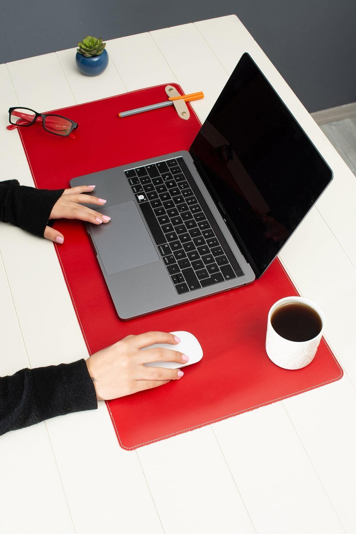 Red Pu Leather Wide Gamings Mouse Pad For Laptop Computer - Gaming Mousepad Oversized