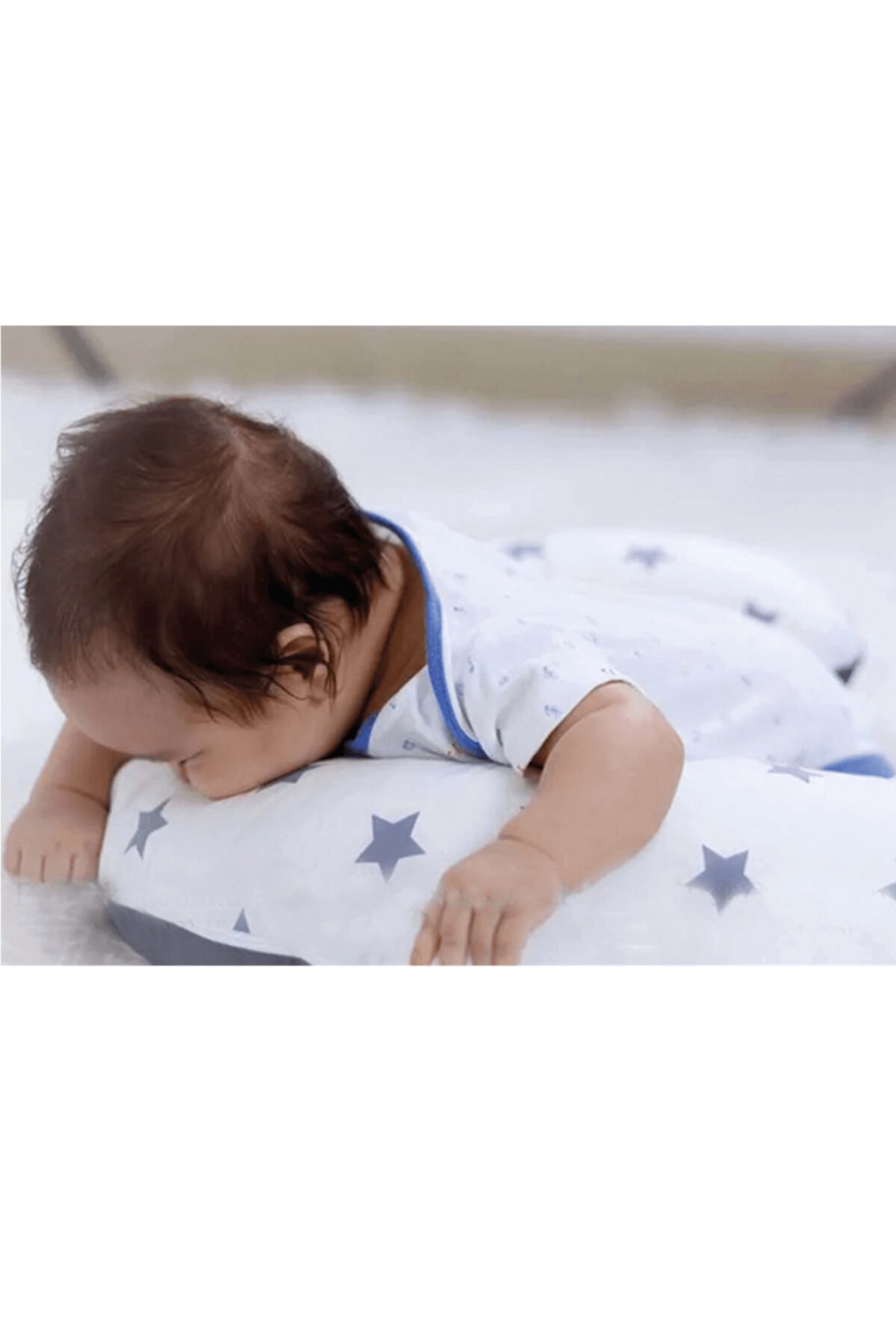 Babynest Emzirme Yastığı ve Destek Minderi Gri Yıldız ve  Düz Gri fotoğrafı 2 (önizleme)