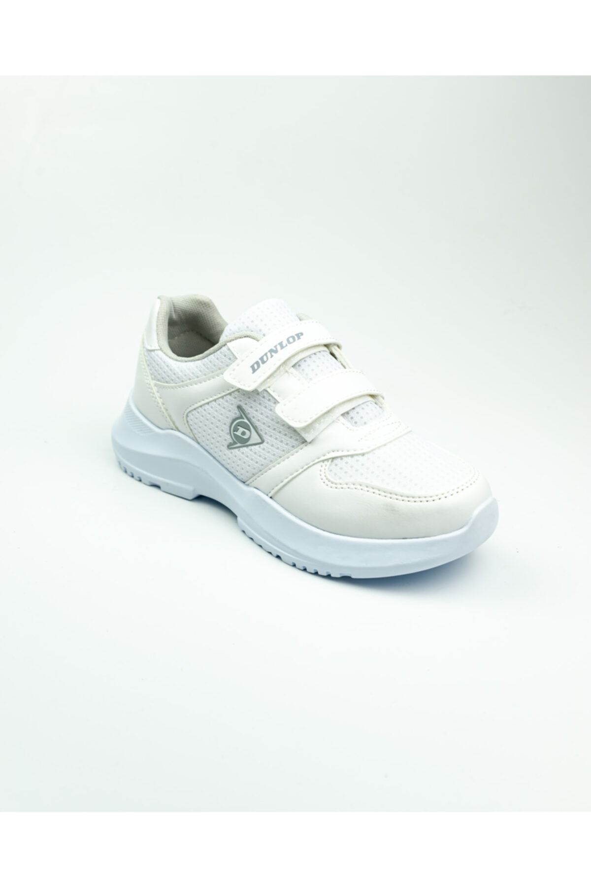 Dunlop cheap white pumps