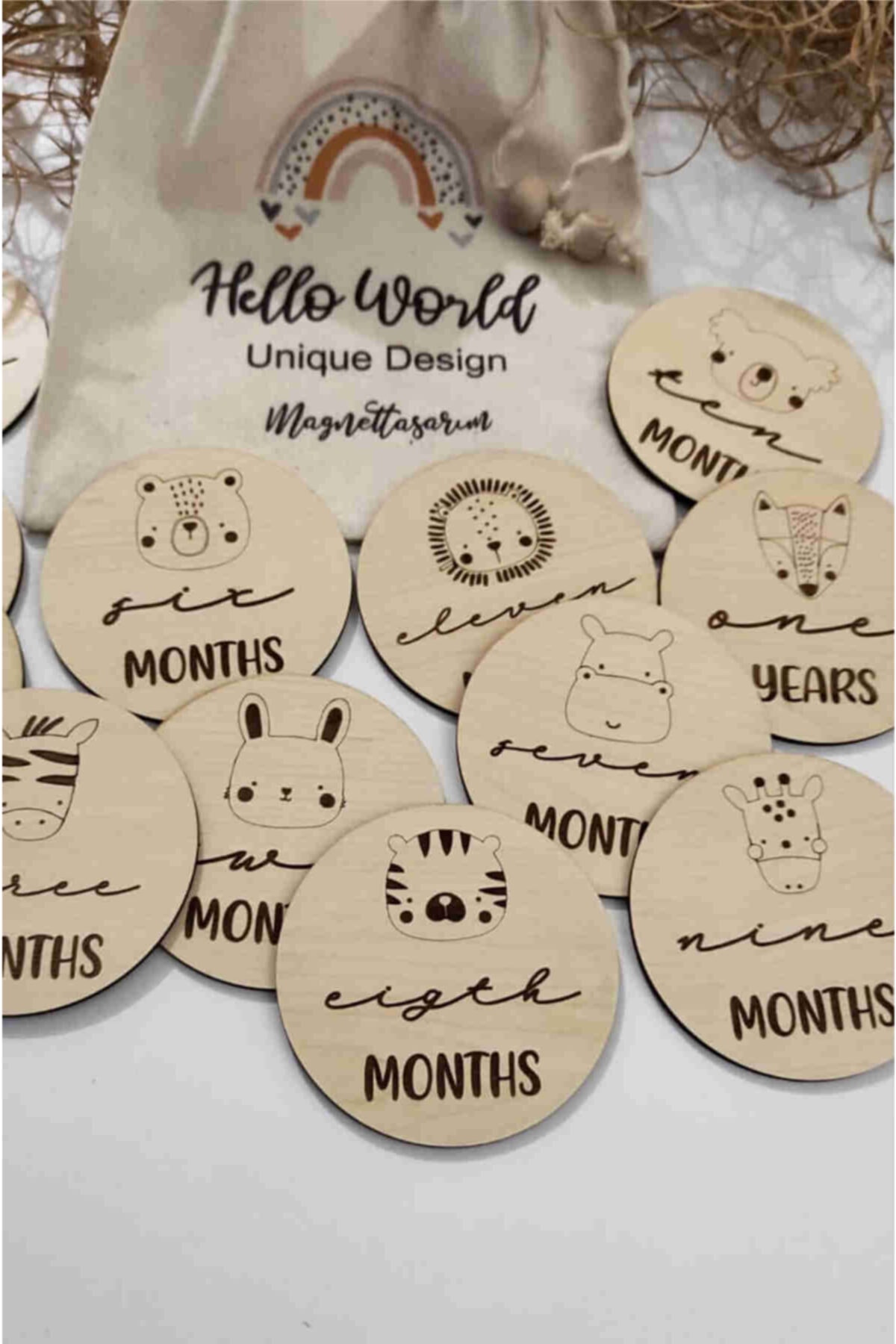12 Month Wooden Plaque Set Baby Monthly Photo Cards Memory Discs Baby Gift Souvenir Card