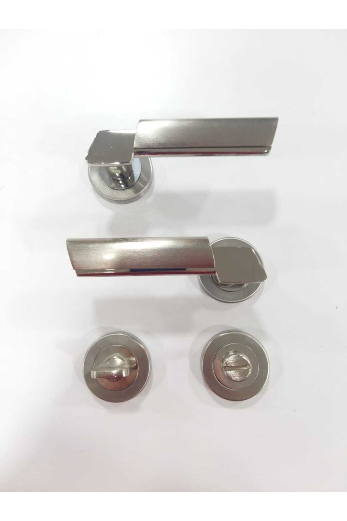 Sofuoğlu-Linda Door Handle (Wc) Satin-nickel with Round Rosette 3