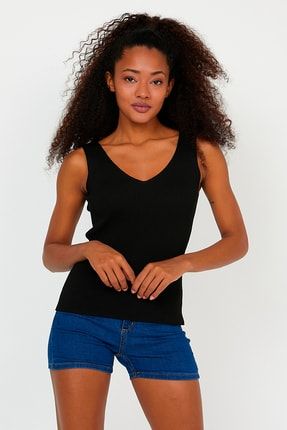 Kadın Siyah V Yaka Askılı Fitilli Crop Triko Bluz BLZ0095