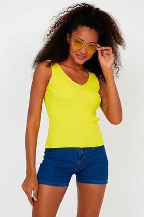 Kadın Sarı V Yaka Askılı Fitilli Crop Triko Bluz BLZ0095