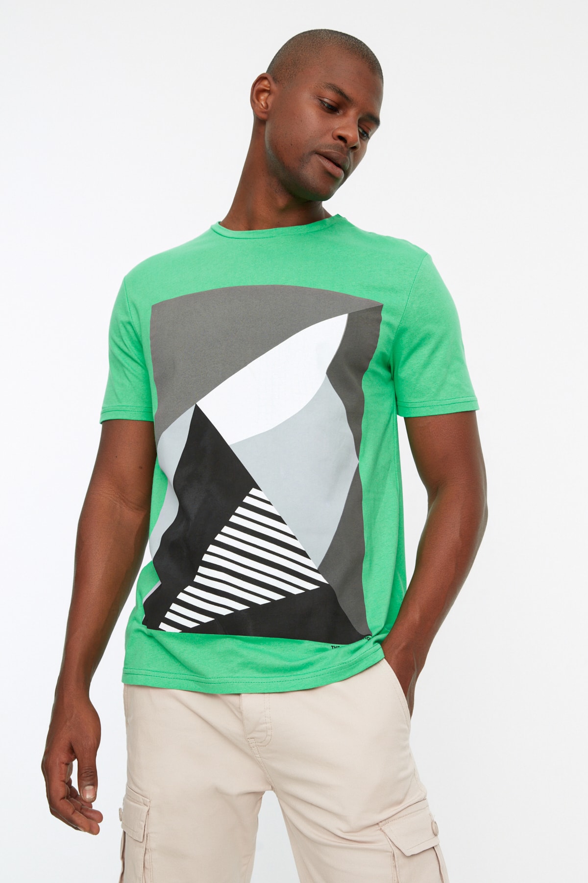 Trendyol Collection T-Shirt Grün Regular Fit Fast ausverkauft AR9220