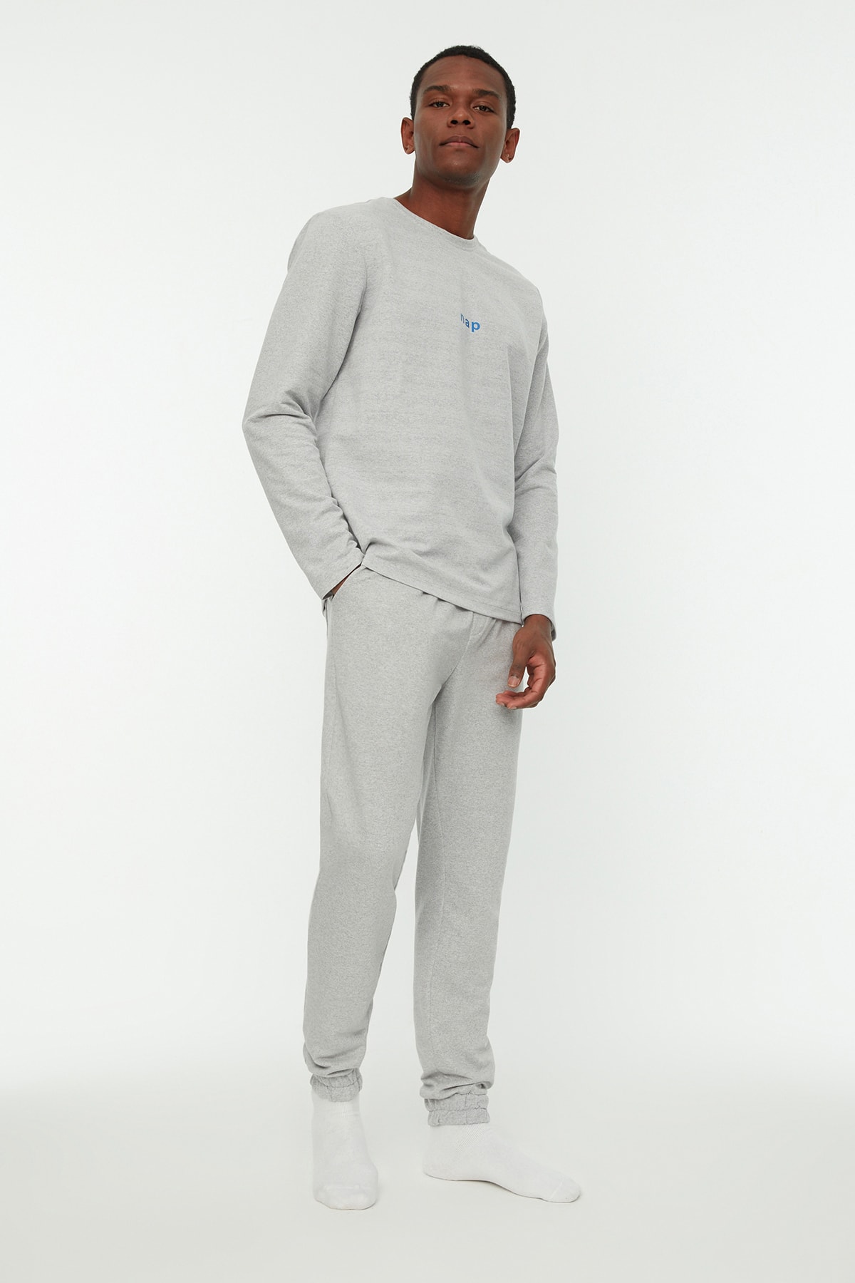 Trendyol Collection Pyjama Grau Unifarben Fast ausverkauft