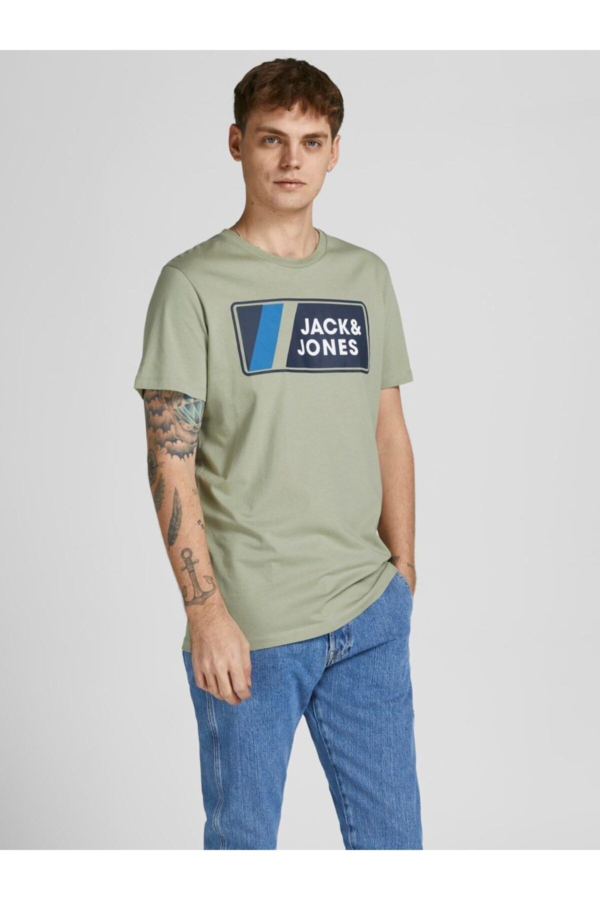 تی شرت مردانه سبز جک اند جونز Jack & Jones (برند دانمارک)