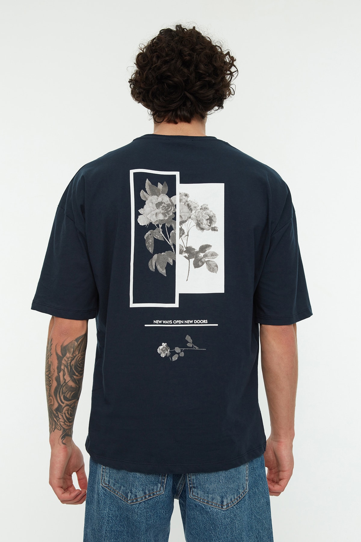 Trendyol Collection T-Shirt Dunkelblau Oversized Fast ausverkauft