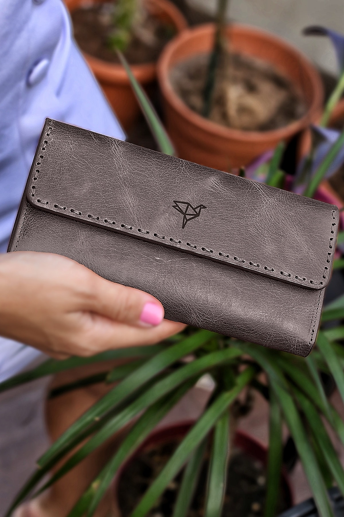 Pavia Vintage Leather Saddle Stitched Gray Portfolio Women's Wallet