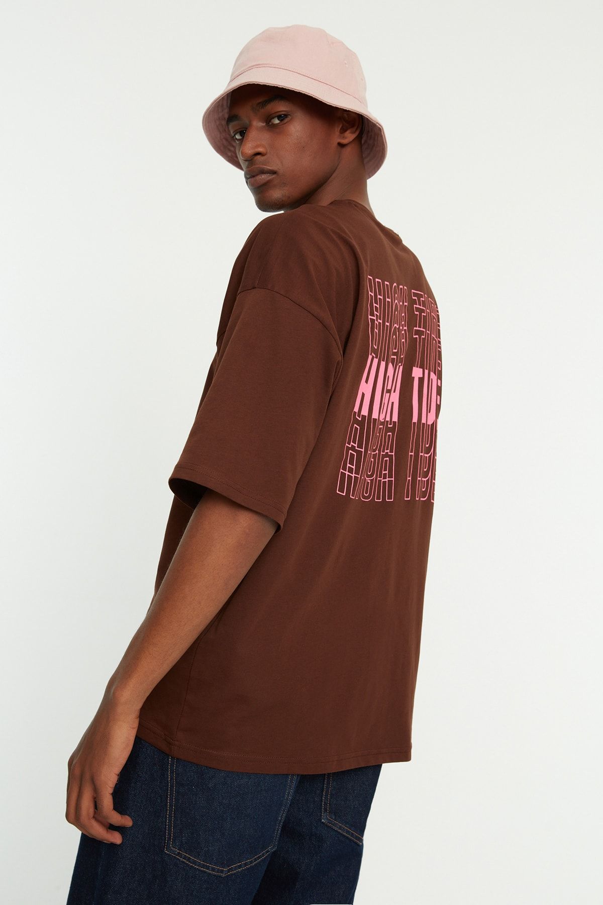 Trendyol Collection Men s Oversize Wide Cut Crew Neck Short Sleeve