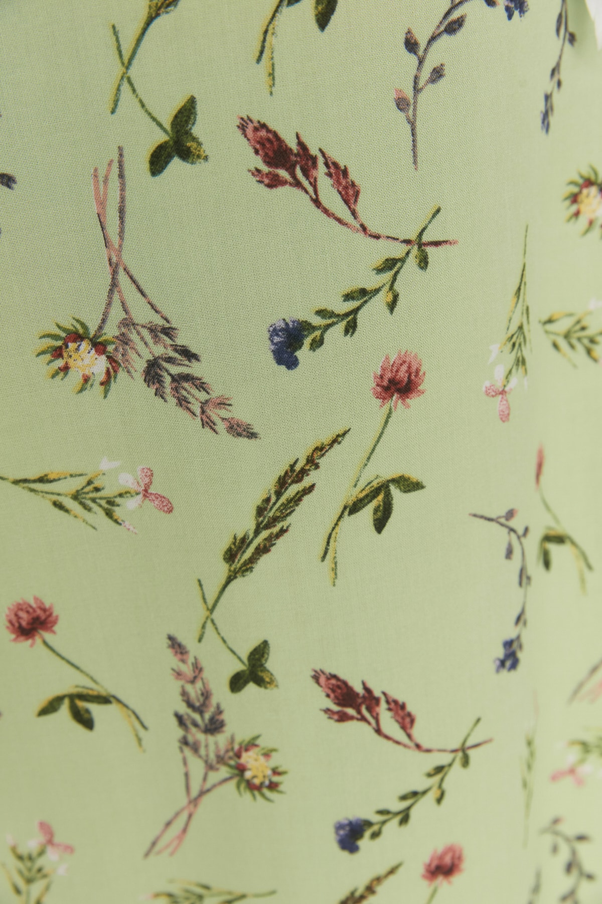 Trendyolmilla  Yeşil Çiçek Desenli Çan Dokuma Astarsız Etek TCTSS22EE0006 - Görsel 4