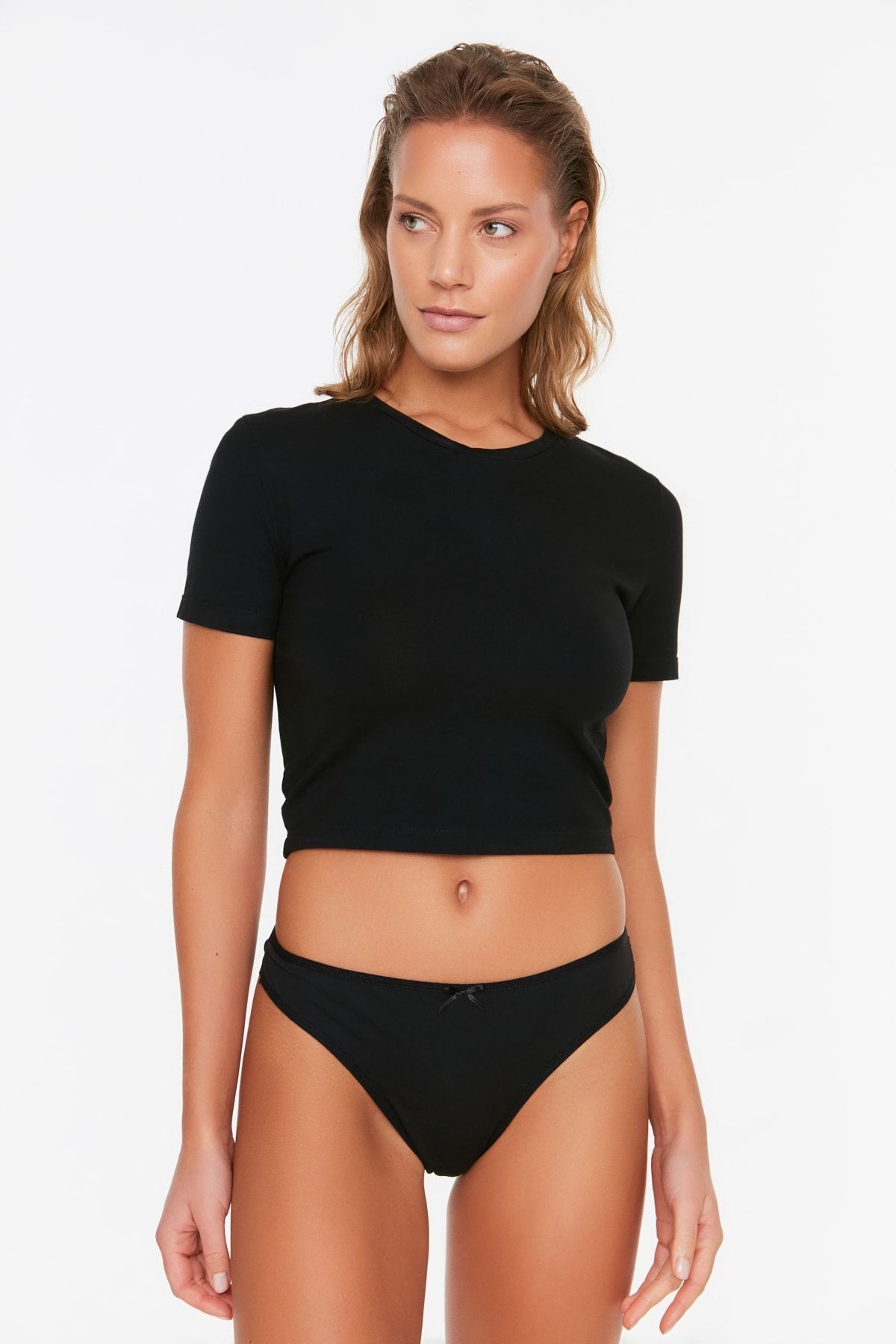 Trendyol Collection-3er-Pack schwarz-weiße Spitzen-Baumwoll-Tanga-Höschen – THMAW21KU0012 3