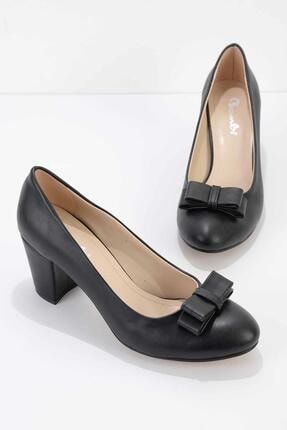 Siyah Kadın Klasik Ayakkabı K01586008509
