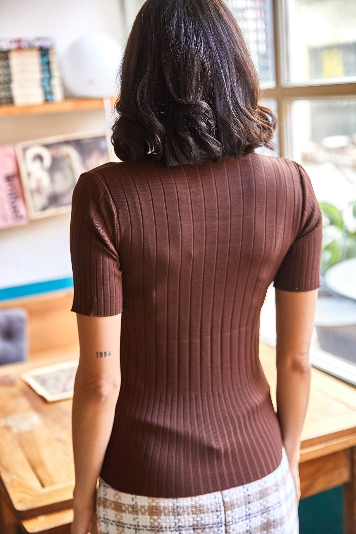 Olalook-Women's Bitter Brown V-Neck Summer Knitwear Blouse BLZ-19000864 5