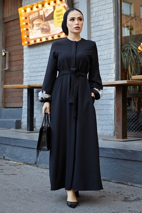Tuba Mutioglu Cicek Ferace Elbise Siyah Komple Gizli Dugmeli Gizli Cepli Cicek Aplik Detayli Fiyati Yorumlari Trendyol