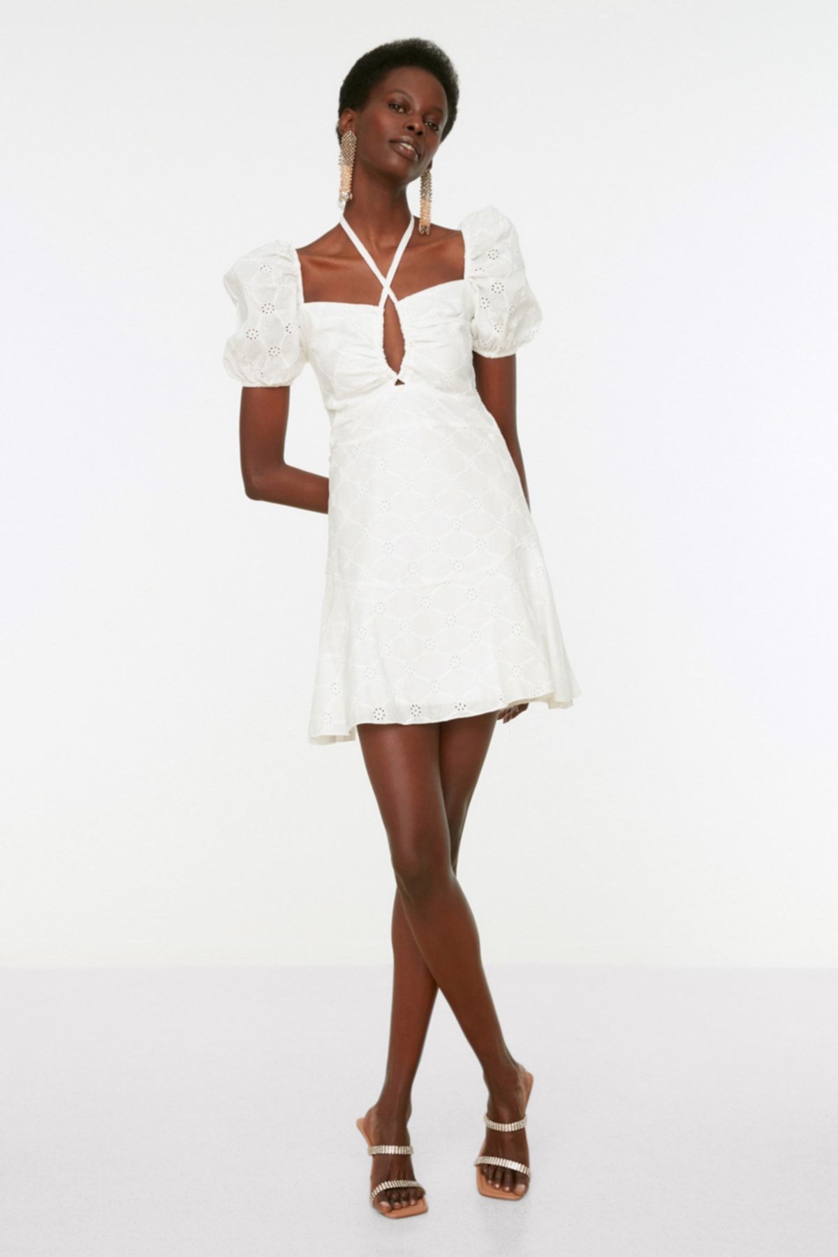Trendyol Collection-Rochie de nuntă și de seară de nuntă elegantă de culoare Ecru Brode - Căptușită, Scurtă, TPRSS22EL1011 1
