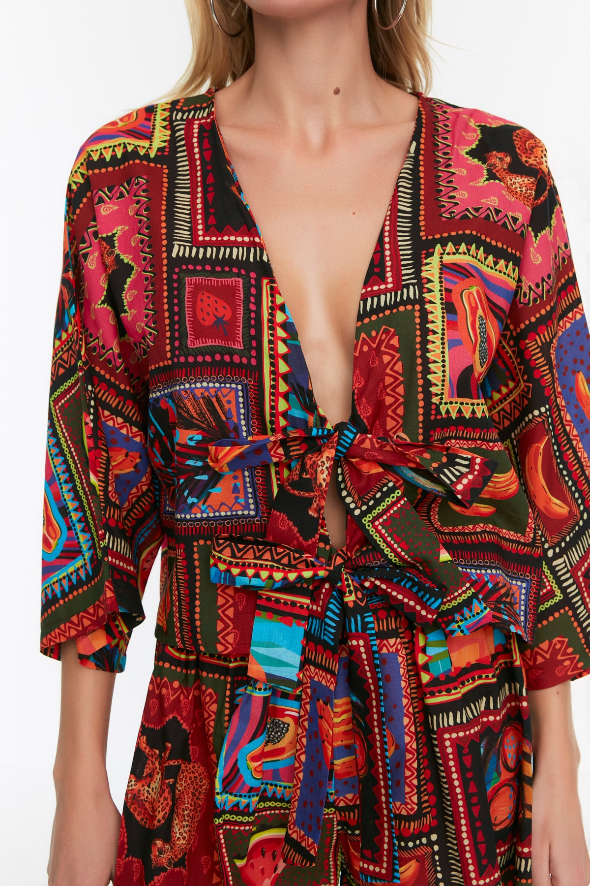 Trendyolmilla  Plaj Giyim %100 Pamuk Meyve Desenli Dokuma Bağlama Detaylı Gömlek-Şort Takım TBESS22AU0086 - Görsel 3