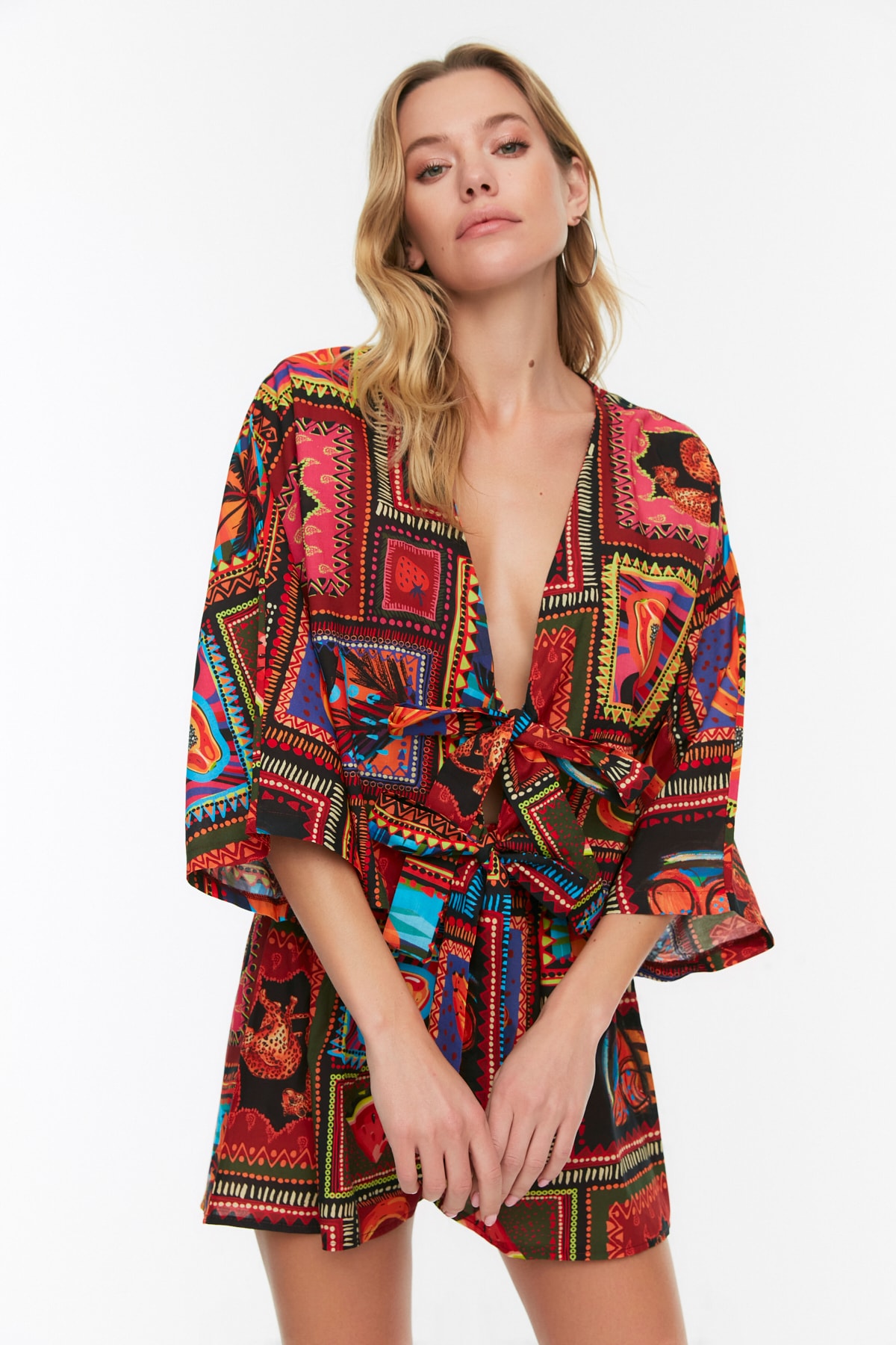 Trendyolmilla  Plaj Giyim %100 Pamuk Meyve Desenli Dokuma Bağlama Detaylı Gömlek-Şort Takım TBESS22AU0086 - Görsel 5